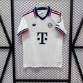Bayern München Auswärtstrikot 2026 / 2027